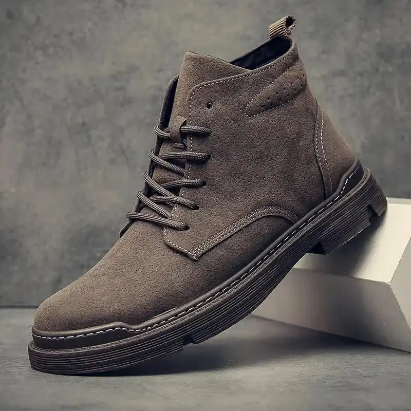 autumn winter New warm men shoes Retro mid top casual workwear boots Fashion comfort breathable shoe Light trendy male boot